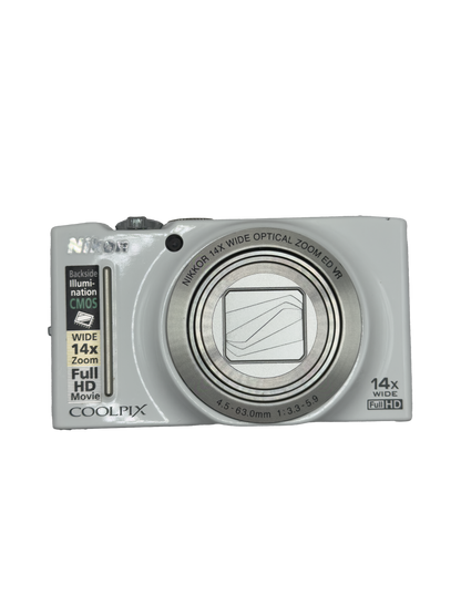 Nikon Coolpix S8200